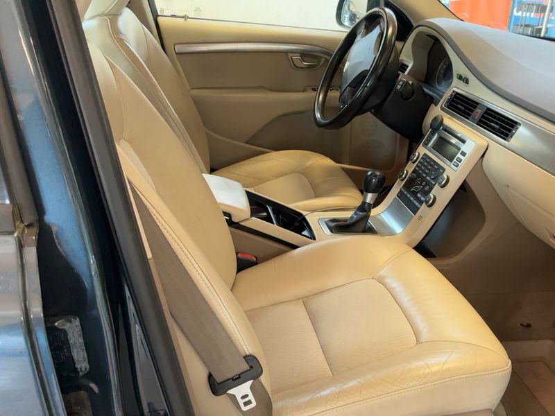 Volvo V70 2.0 F DRIVe Momentum — zdjęcie 11