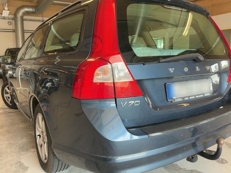 Volvo V70 2.0 F DRIVe Momentum — zdjęcie 3