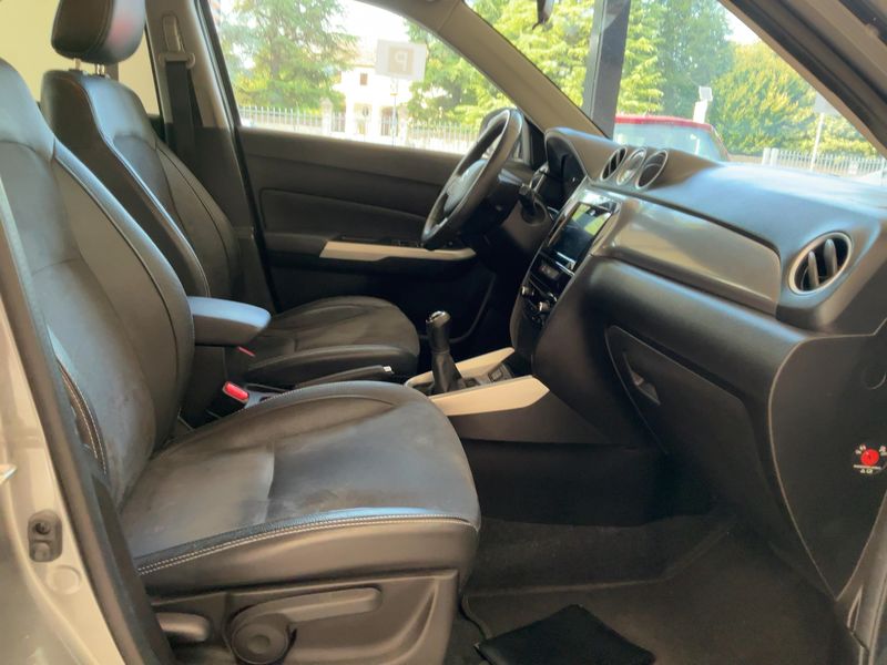 Suzuki Vitara 1.6 V-Top 4x2 — zdjęcie 11