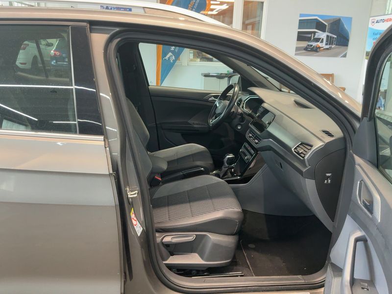 Volkswagen T-Cross 1.0 TSI Style — zdjęcie 11
