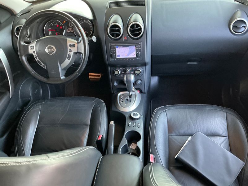 Nissan Qashqai+2 2.0 dCi Tekna 4x4 2011 – снимка 17