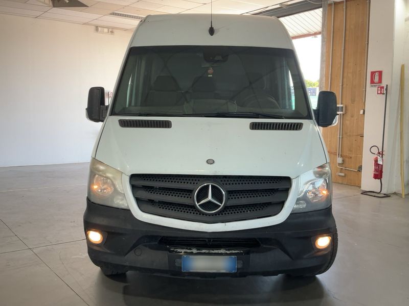 Mercedes-Benz Sprinter 319 CDI — zdjęcie 9