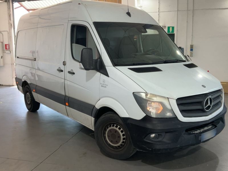 Mercedes-Benz Sprinter 319 CDI — zdjęcie 8