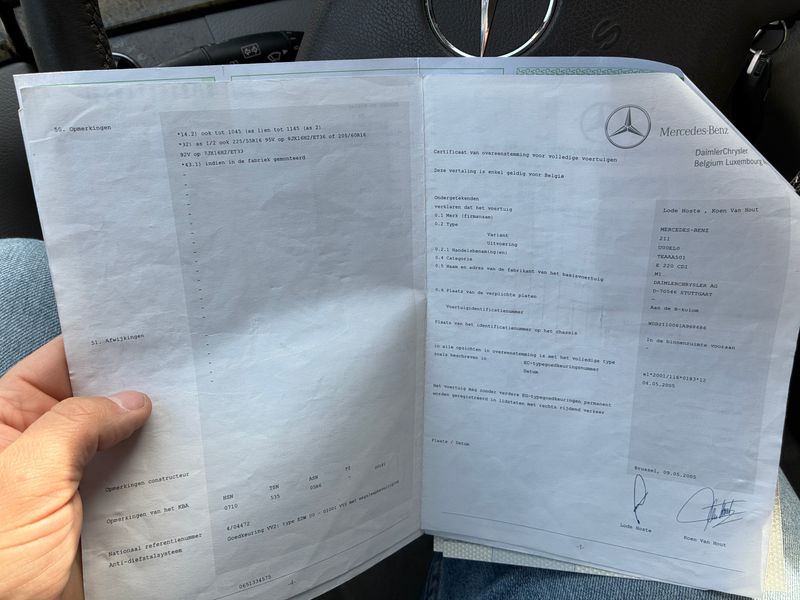 Mercedes-Benz E-Klasse E 220 CDI Avantgarde — zdjęcie 16