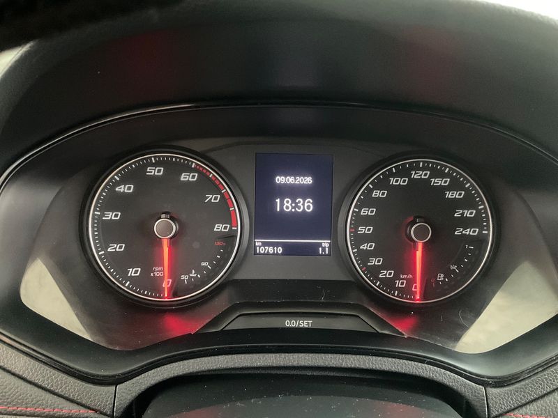 Seat Ibiza 1.0 TSI FR — zdjęcie 13