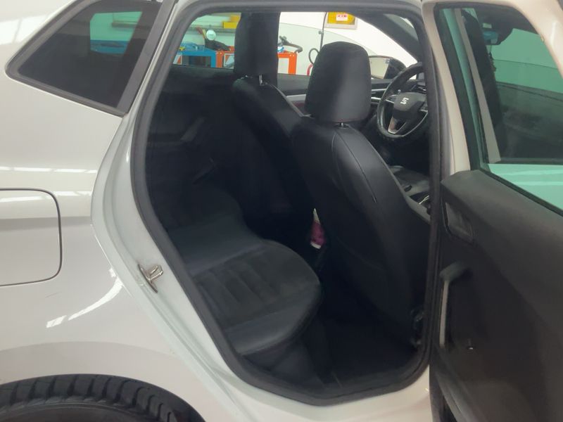 Seat Ibiza 1.0 TSI FR — zdjęcie 14