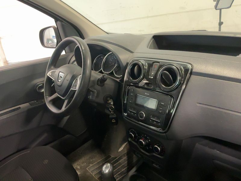 Dacia Dokker 1.5 dCi Diesel Laureate — zdjęcie 12