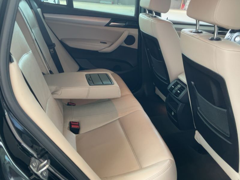 BMW X4 xDrive 20d — zdjęcie 14