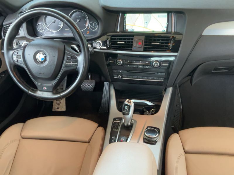BMW X4 xDrive 20d — zdjęcie 12