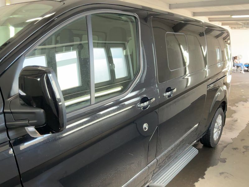 Ford Tourneo Custom 2.0 TDCi Mild-Hybrid L2 Trend — zdjęcie 4