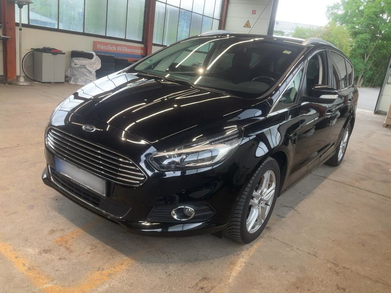 Ford S-Max 1.5 EcoBoost Titanium