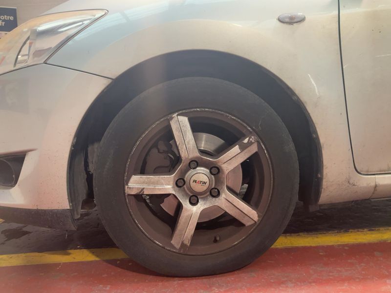 Auris 2.0 D-4D Active