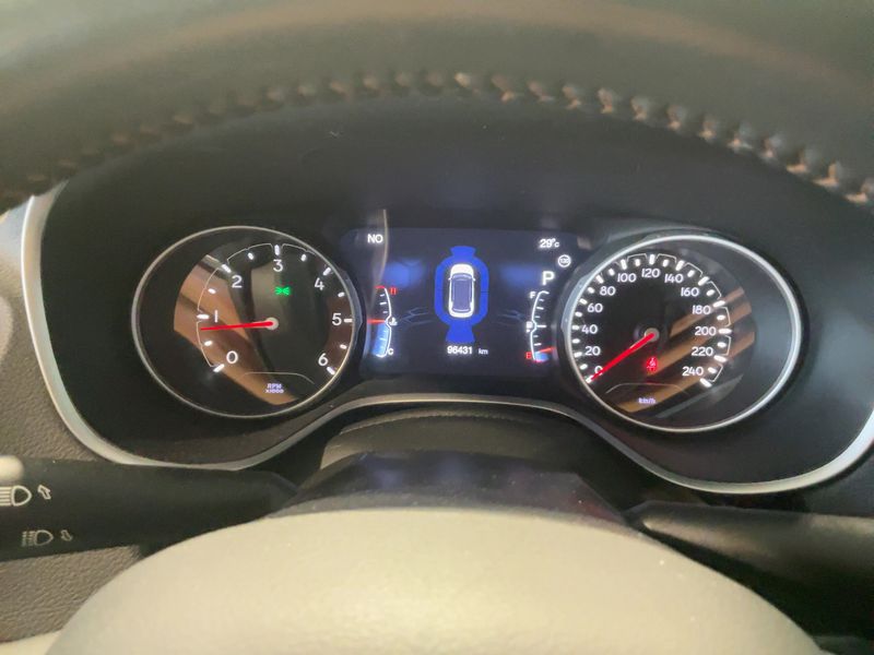 Jeep Compass 2.0 M-Jet Limited 4WD — zdjęcie 13