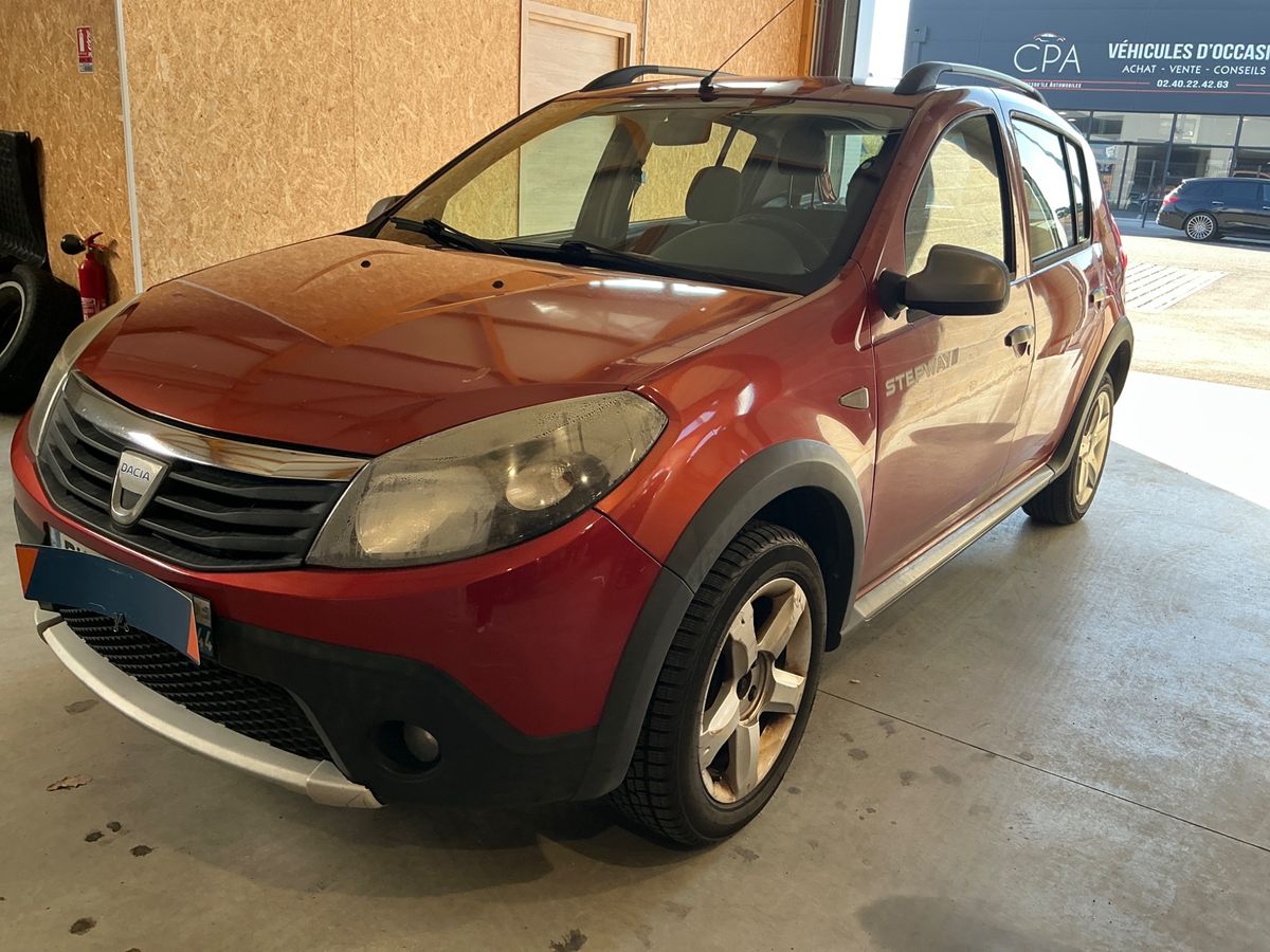 Dacia Sandero 2011