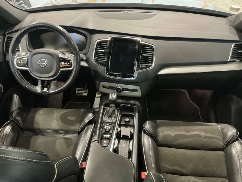 Volvo XC90 2.0 D5 R-Design AWD — zdjęcie 12