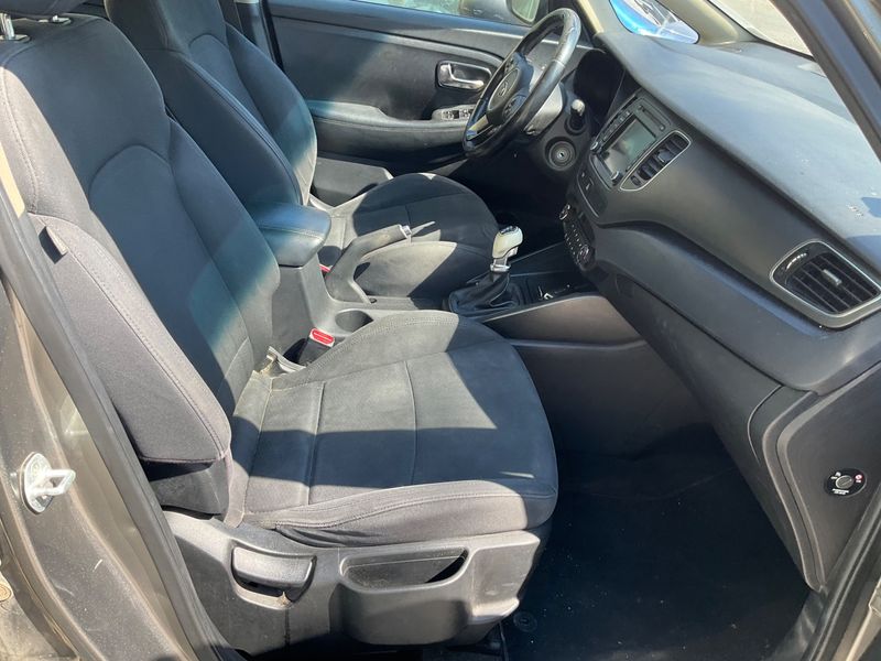 Kia Carens 1.7 CRDi Active — zdjęcie 3
