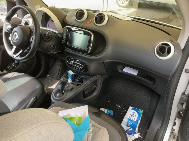 Smart fortwo 1.0 youngster — zdjęcie 12