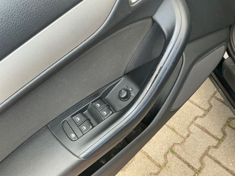 Audi Q3 2.0 TDI quattro 2013 – снимка 34