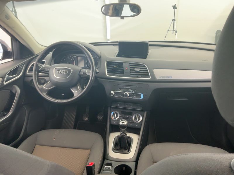 Audi Q3 2.0 TDI quattro 2013 – снимка 18