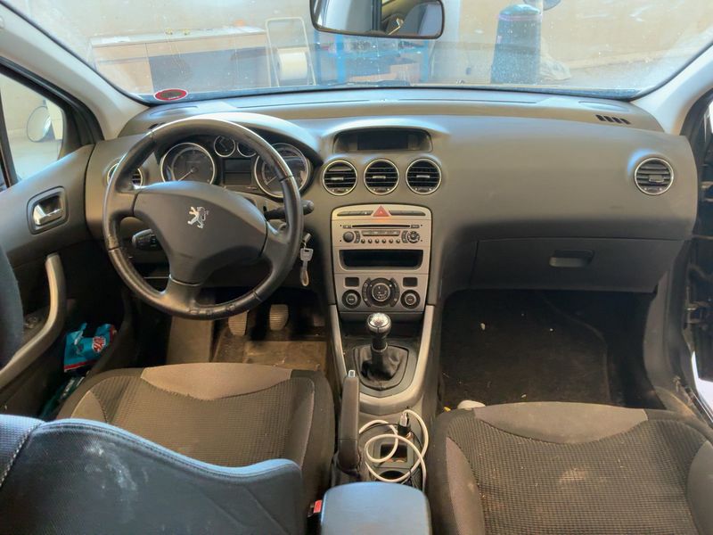 Peugeot 308 1.6 HDi Tecno — zdjęcie 12