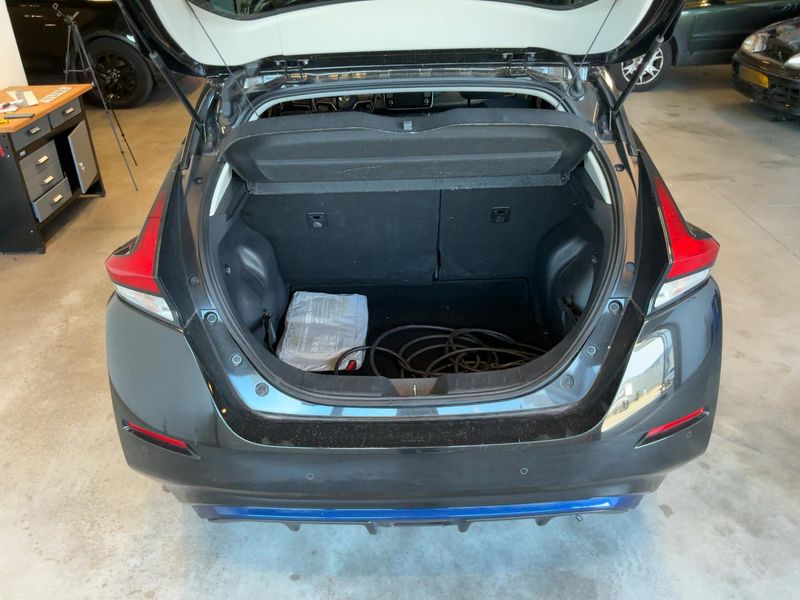 Nissan Leaf electric drive 110 kW N-Connecta — zdjęcie 10