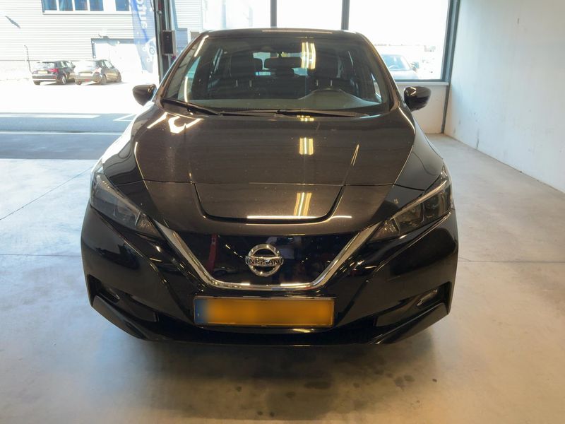Nissan Leaf electric drive 110 kW N-Connecta — zdjęcie 9