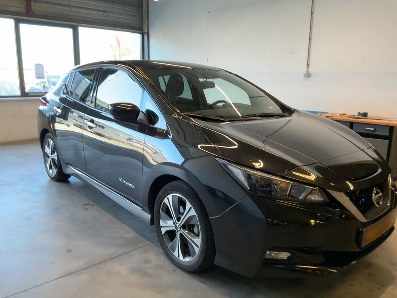 Nissan Leaf electric drive 110 kW N-Connecta — zdjęcie 8
