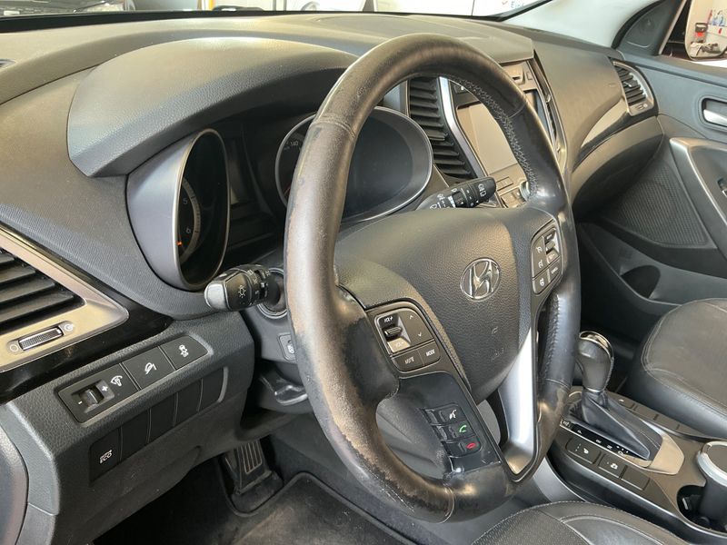 Hyundai Santa Fe 2.2 CRDi Style 2WD 2013 – снимка 33