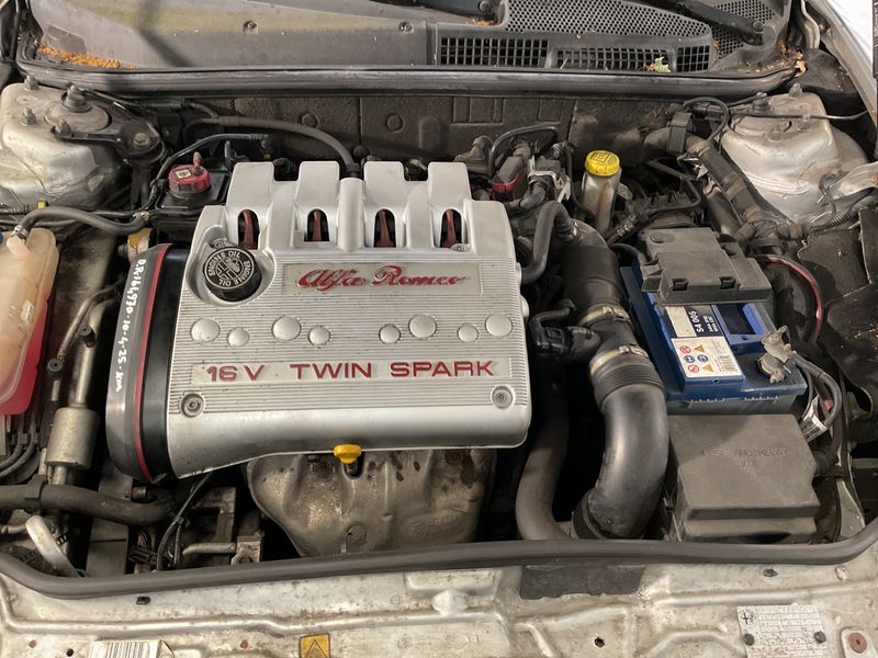 Alfa Romeo Alfa 147 2.0 TS Distinctive — zdjęcie 5