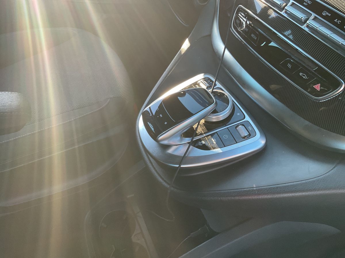 Mercedes-Benz V-Klasse 2018 — photo 26