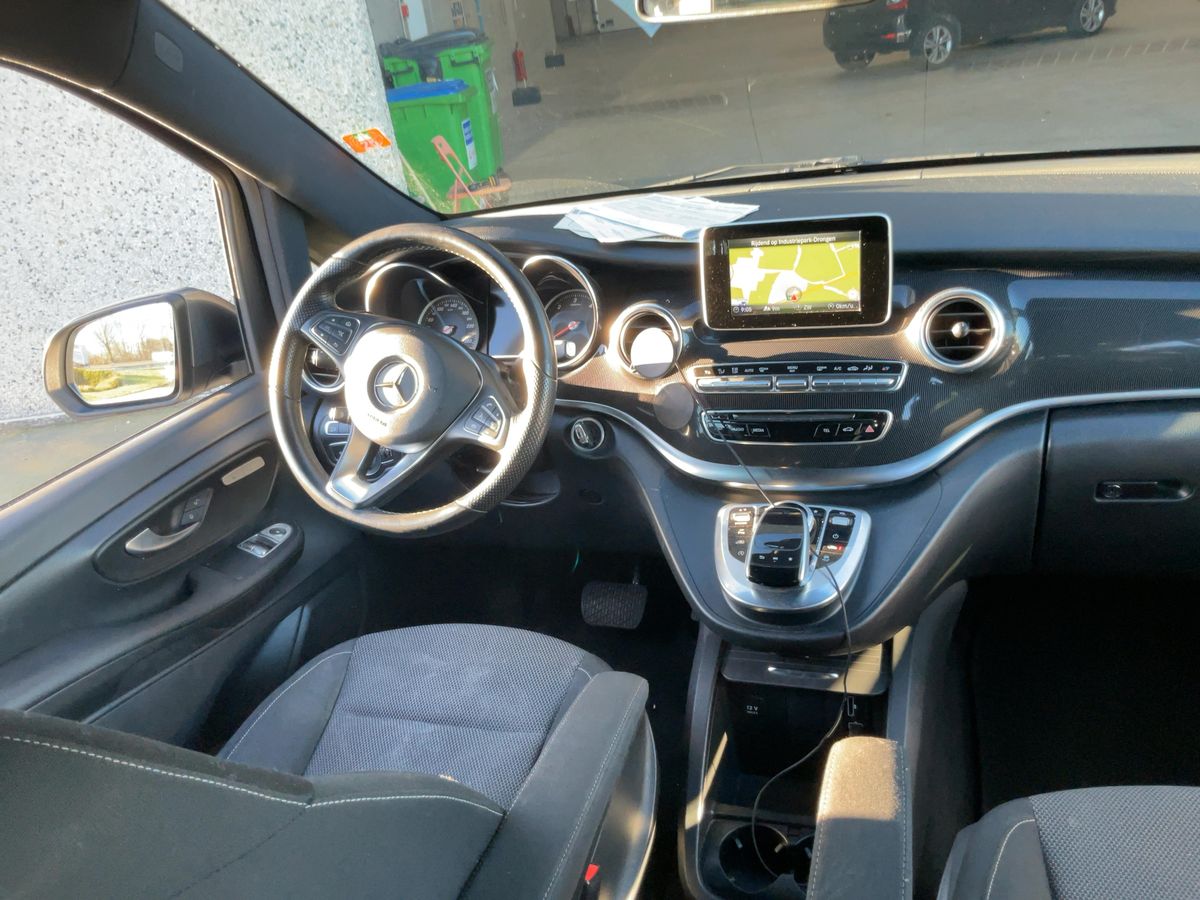 Mercedes-Benz V-Klasse 2018 — photo 18