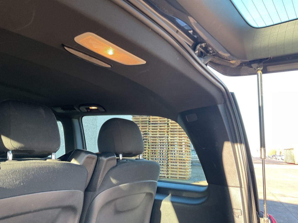 Mercedes-Benz V-Klasse 2018 — photo 34