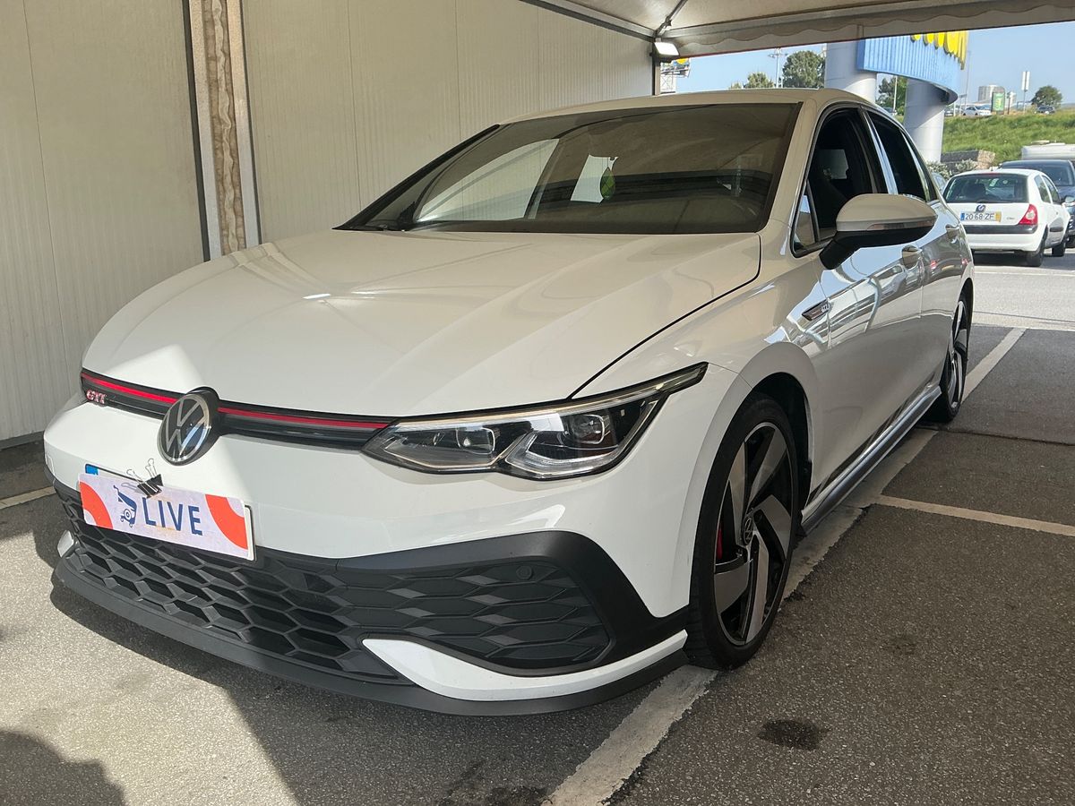 Volkswagen Golf 2021