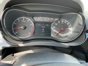Opel Corsa 1.2 Edition — zdjęcie 13