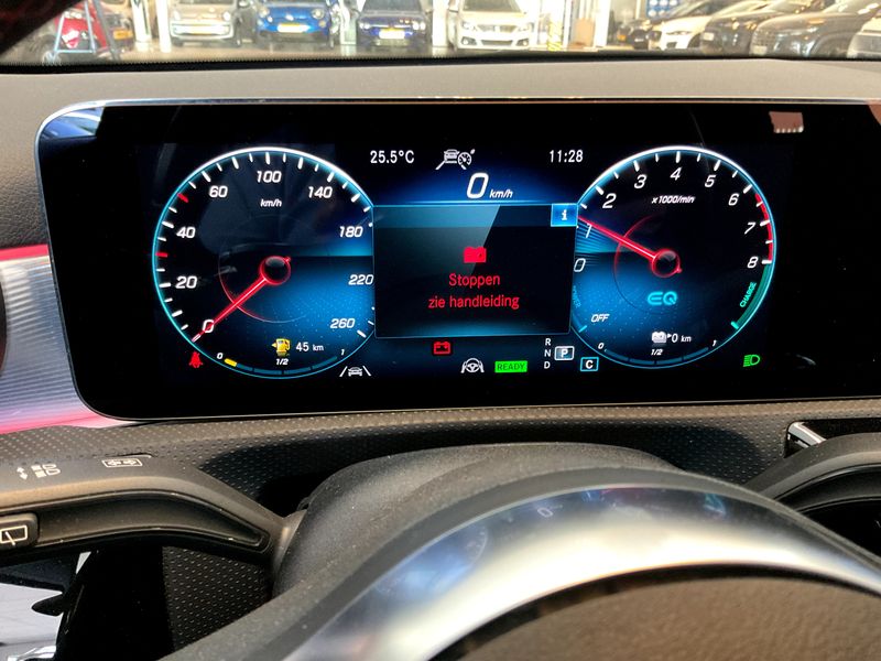 Mercedes-Benz A-Klasse A 250e 2022 – снимка 37
