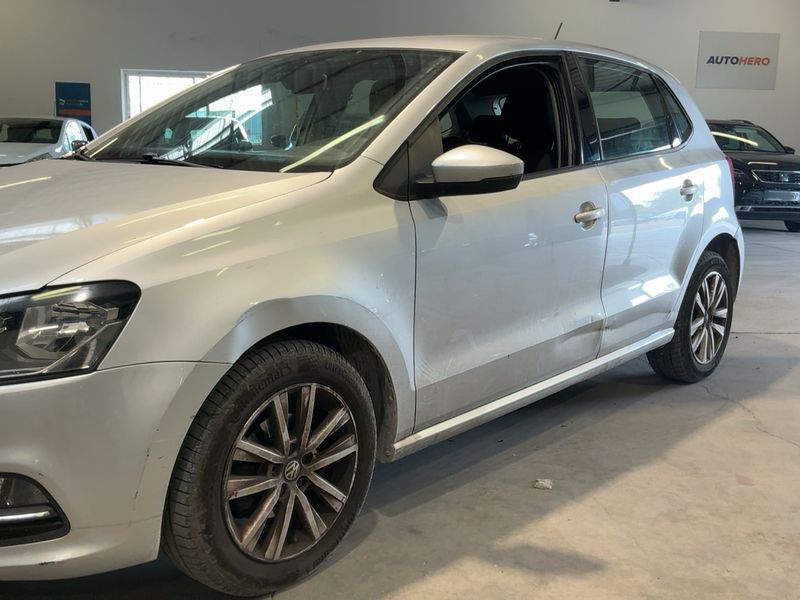 Volkswagen Polo 1.4 TDI Comfortline BlueMotion Tech 2015 – снимка 2