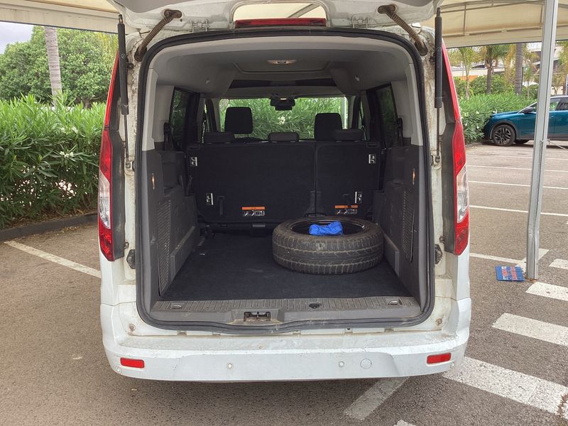 Ford Grand Tourneo Connect 1.5 TDCi EcoBlue Titanium — zdjęcie 10