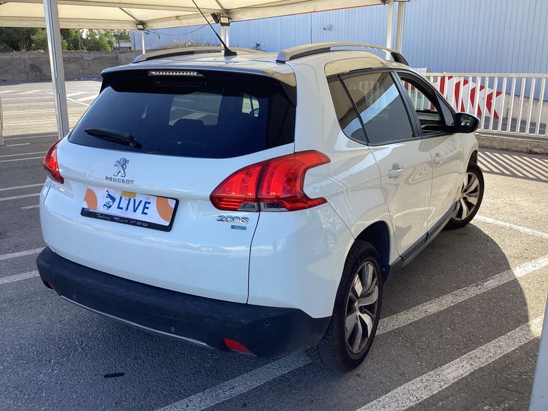 Peugeot 2008 1.2 PureTech Style 2015 – снимка 2
