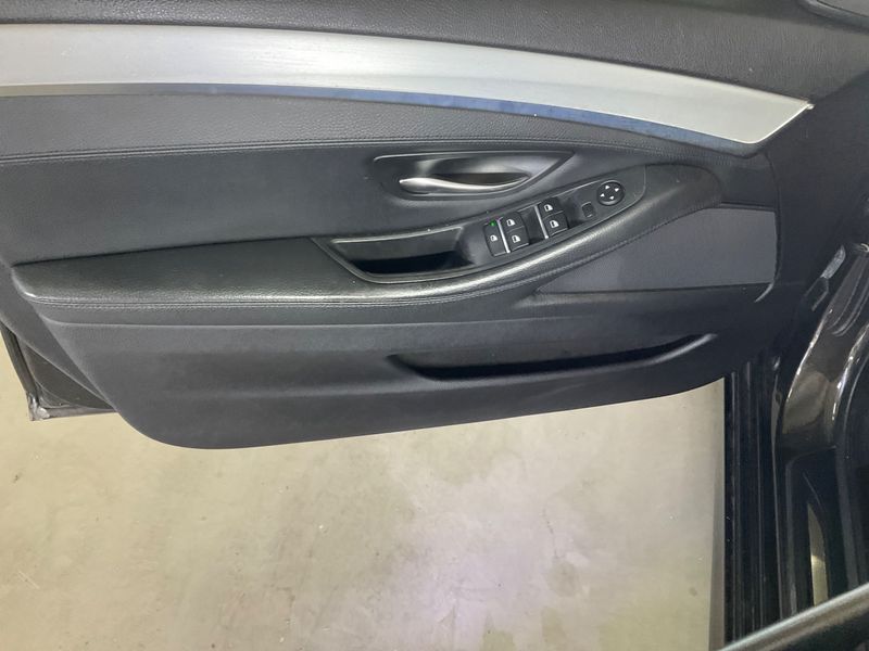BMW 5er 530d 2015 – снимка 36