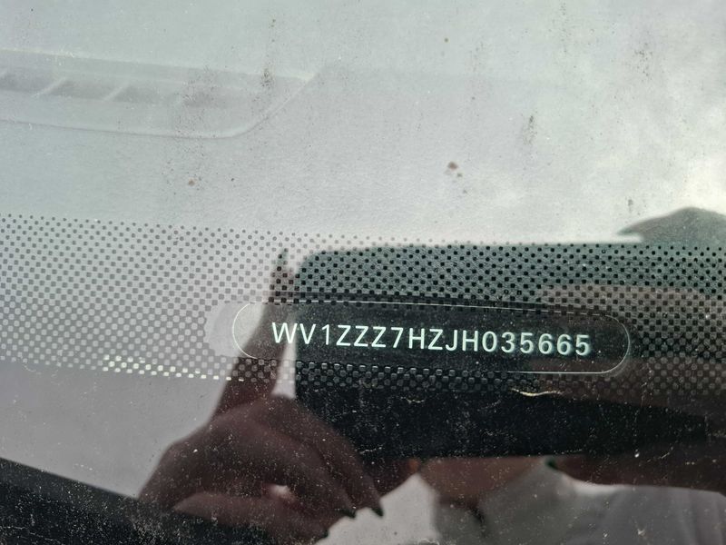 Volkswagen T6 Transporter 2.0 TDI Kasten lang 4Motion — zdjęcie 16