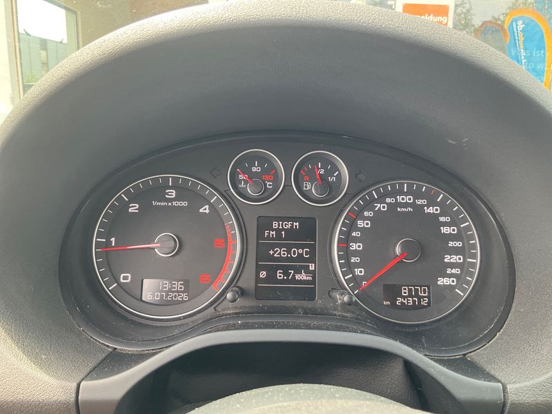 Audi A3 2.0 TDI Ambition — zdjęcie 4