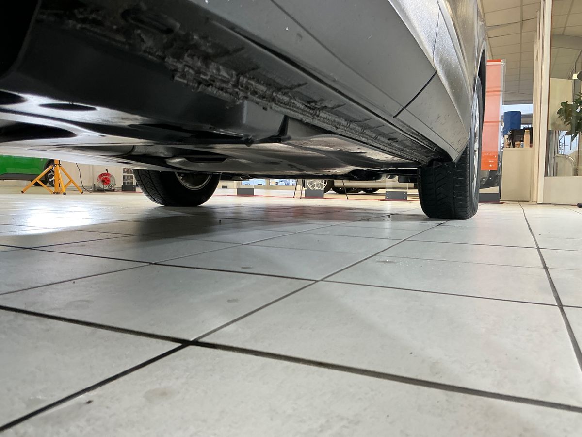 Volkswagen Tiguan 2021 — photo 29