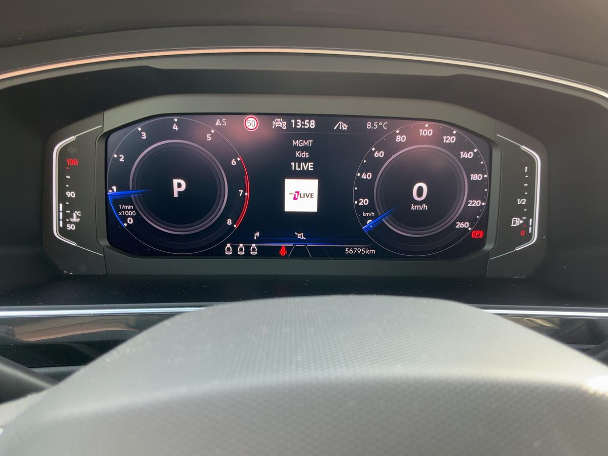 Volkswagen Tiguan 2021 — photo 20