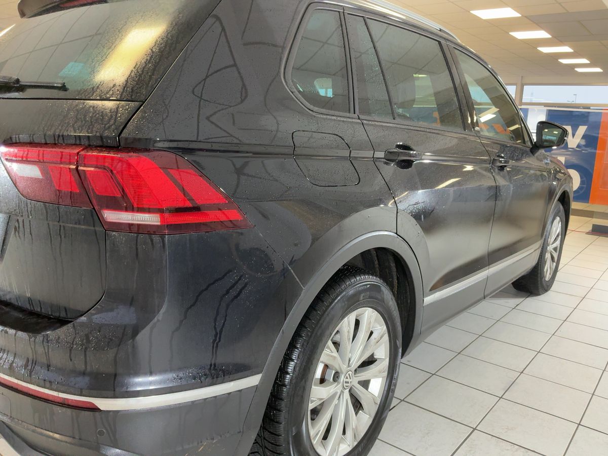 Volkswagen Tiguan 2021 — photo 9