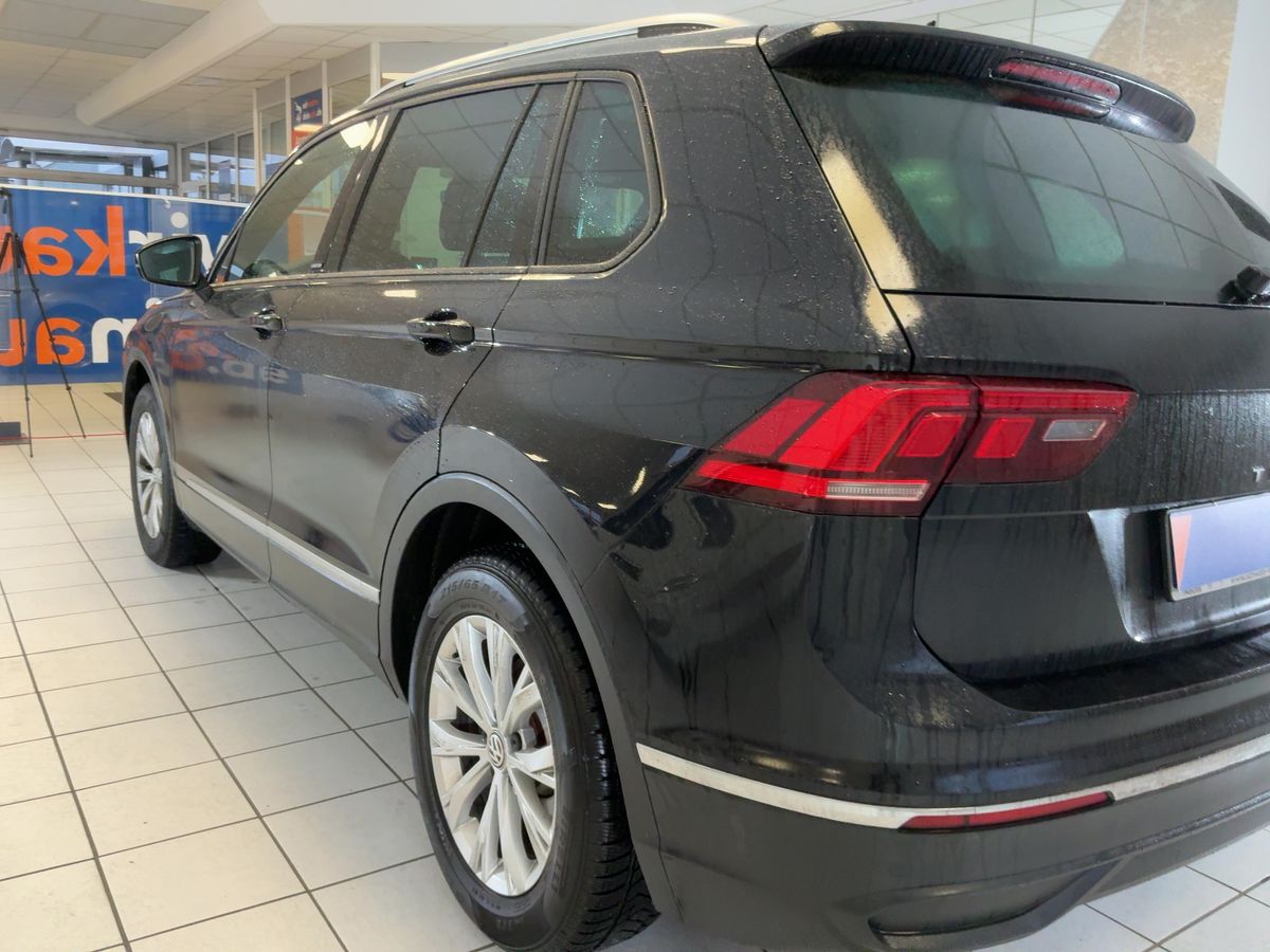Volkswagen Tiguan 2021 — photo 7