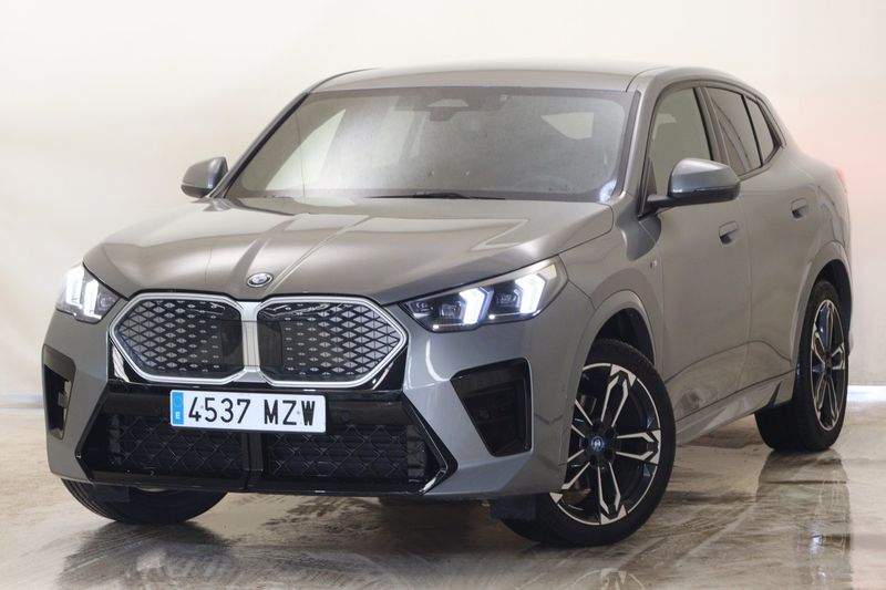 iX2 eDrive20 M Sport