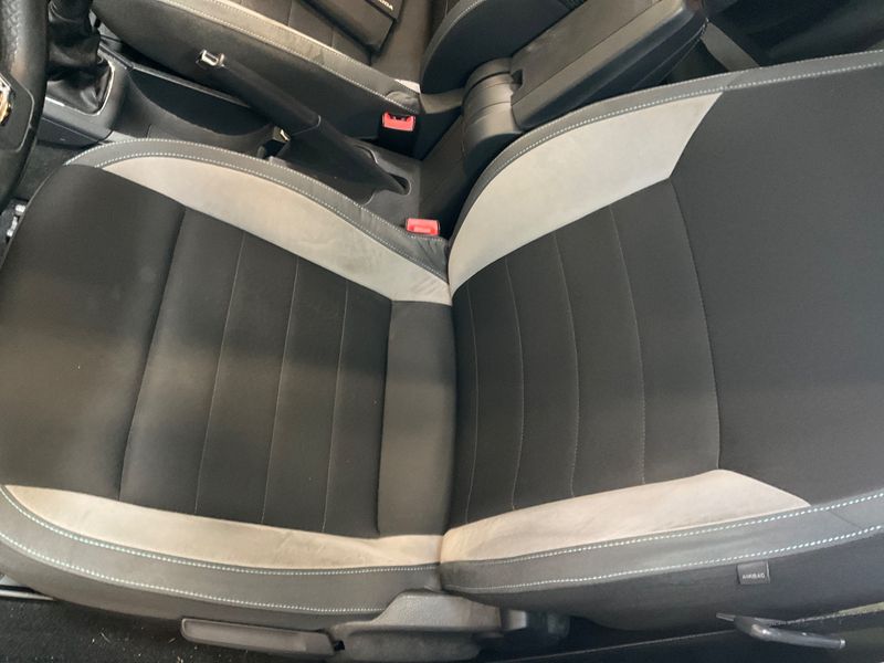 Skoda Rapid Spaceback 1.4 TDI Joy 2017 – снимка 28