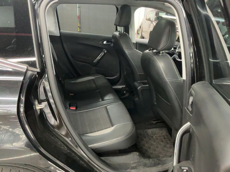 Peugeot 2008 1.6 e-HDi Allure — zdjęcie 14