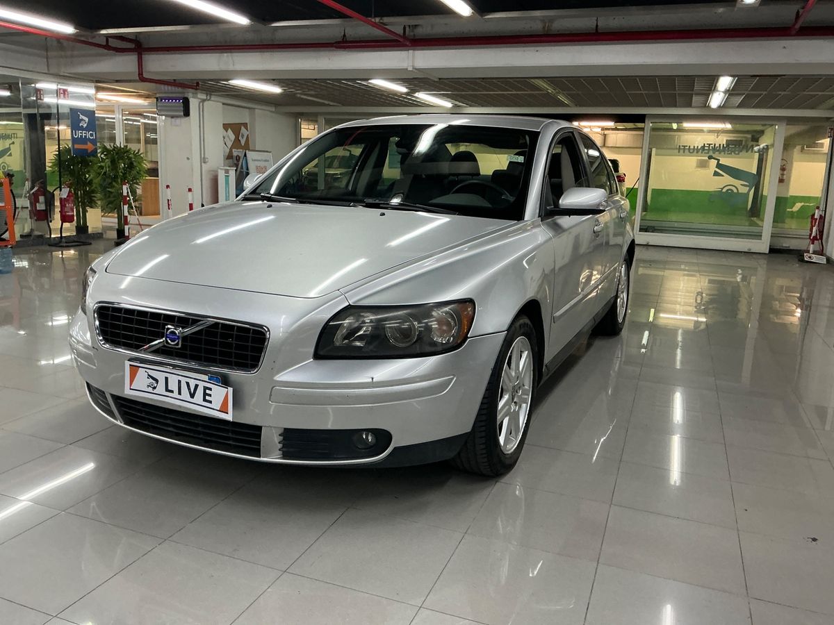 Volvo S40 2004