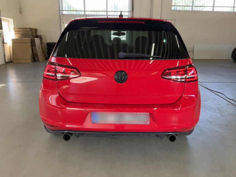 Volkswagen Golf VII 2.0 TSI GTI BlueMotion Tech 2016 – снимка 7